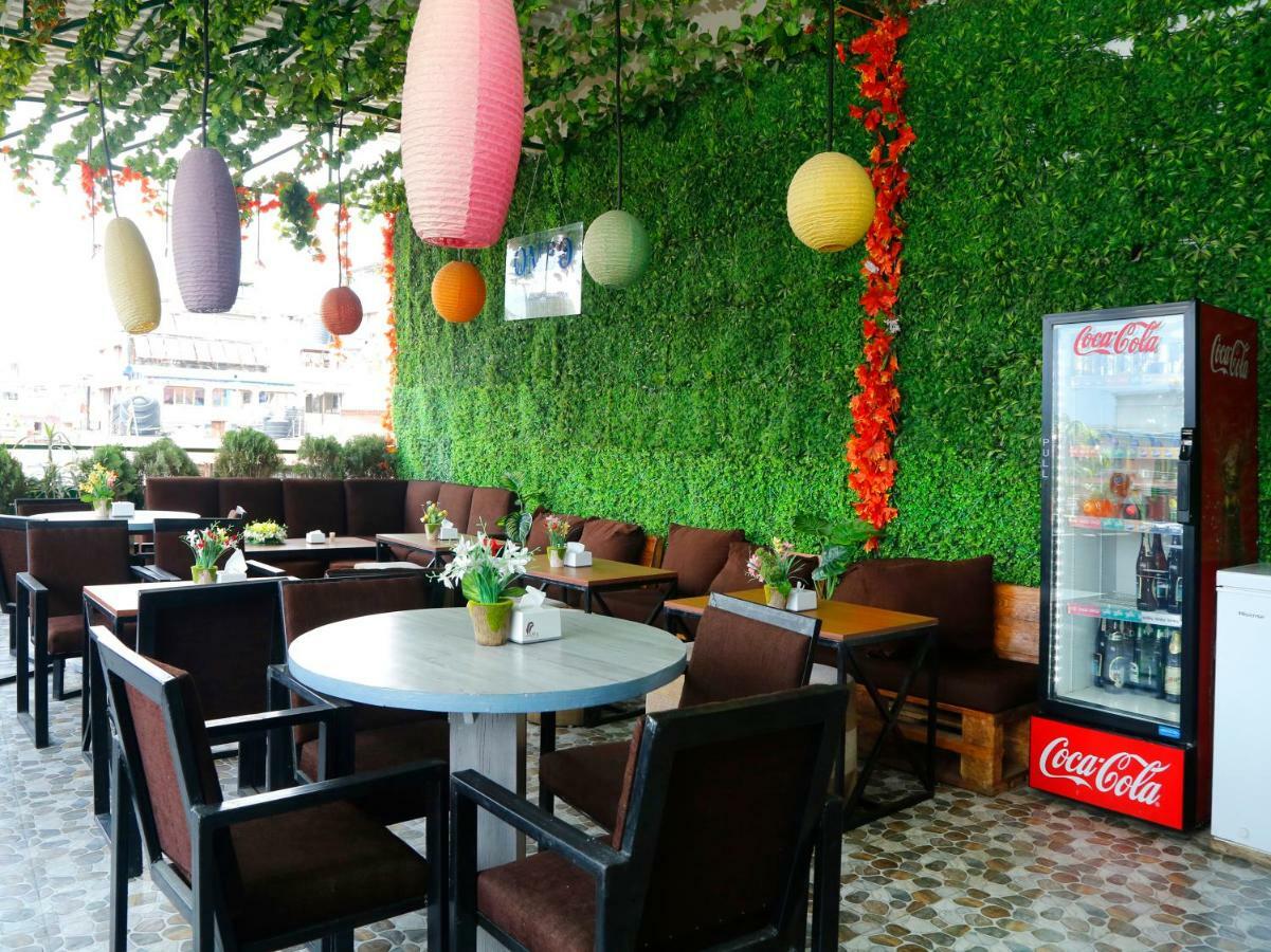 Spot On 497 Hotel Potala Thapathali エクステリア 写真