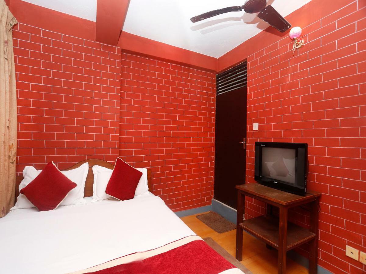 Spot On 497 Hotel Potala Thapathali エクステリア 写真